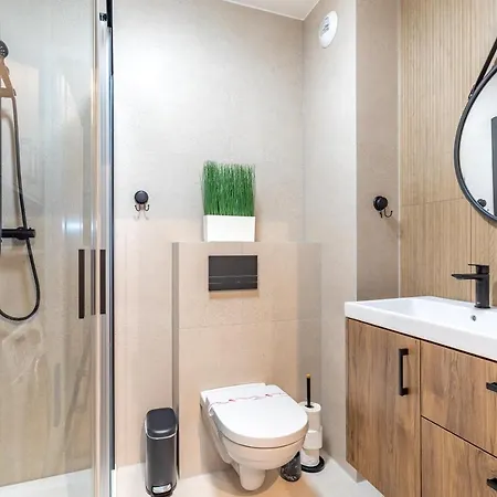 Hofmana E1 Invest Apartamento